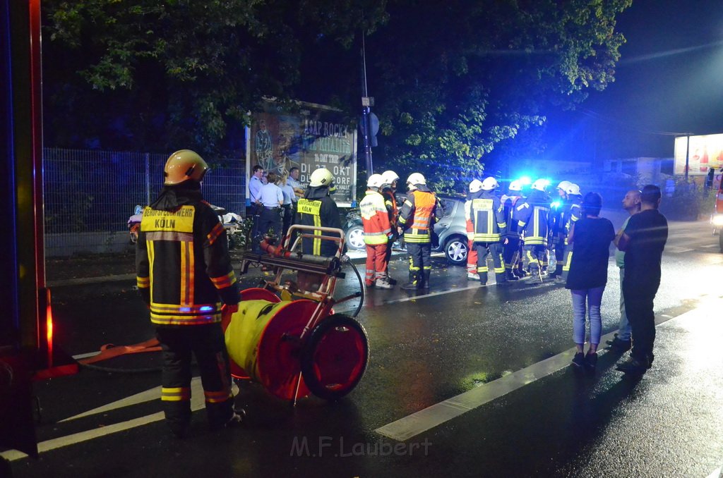 VU Pkw Laterne Koeln Zollstock Bischofsweg P06.JPG - Miklos Laubert